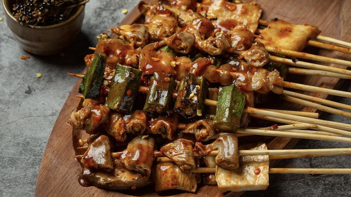 Sate Ayam Madura Cak Roni: Rahasia Rasa di Jantung Cilacap